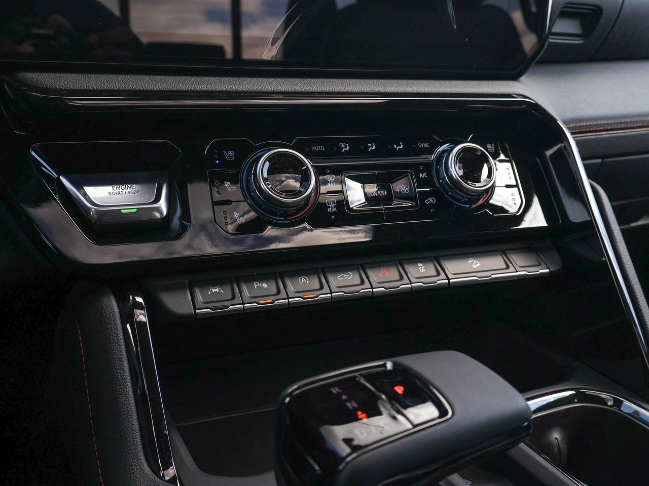 2026 GMC Sierra 1500 AT4 Photo