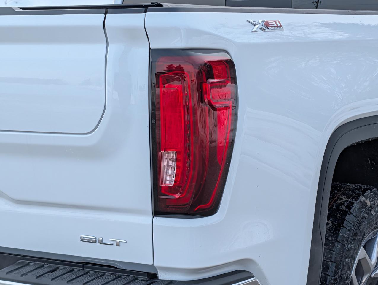 2026 GMC Sierra 1500 SLT Photo