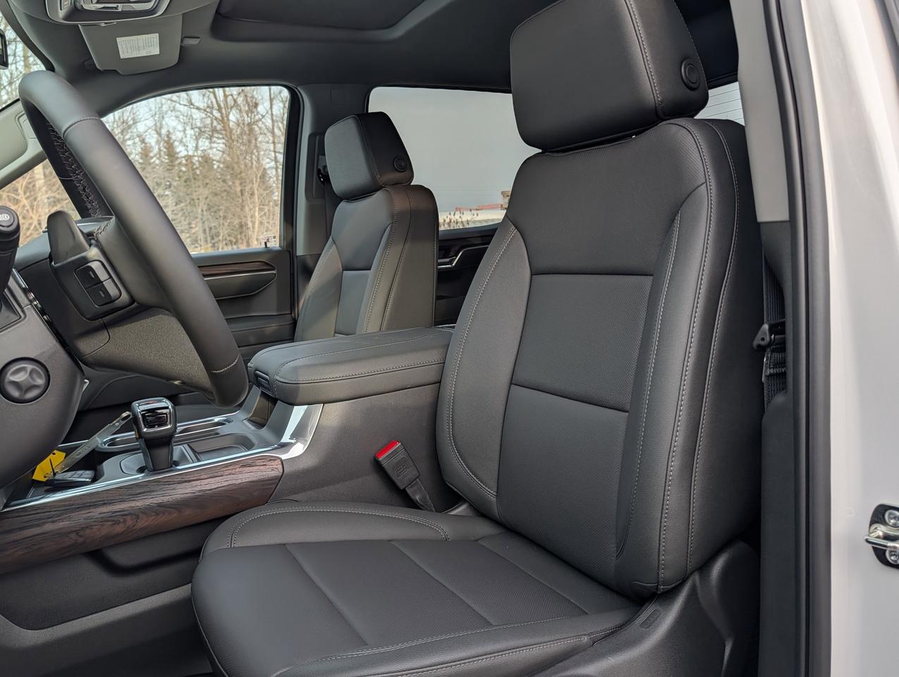 2026 GMC Sierra 1500 SLT Photo