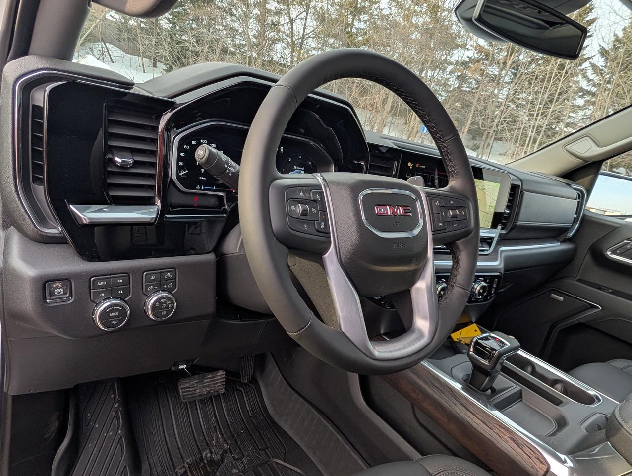 2026 GMC Sierra 1500 SLT Photo