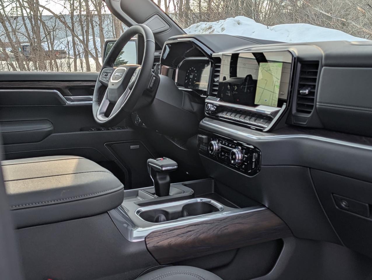 2026 GMC Sierra 1500 SLT Photo