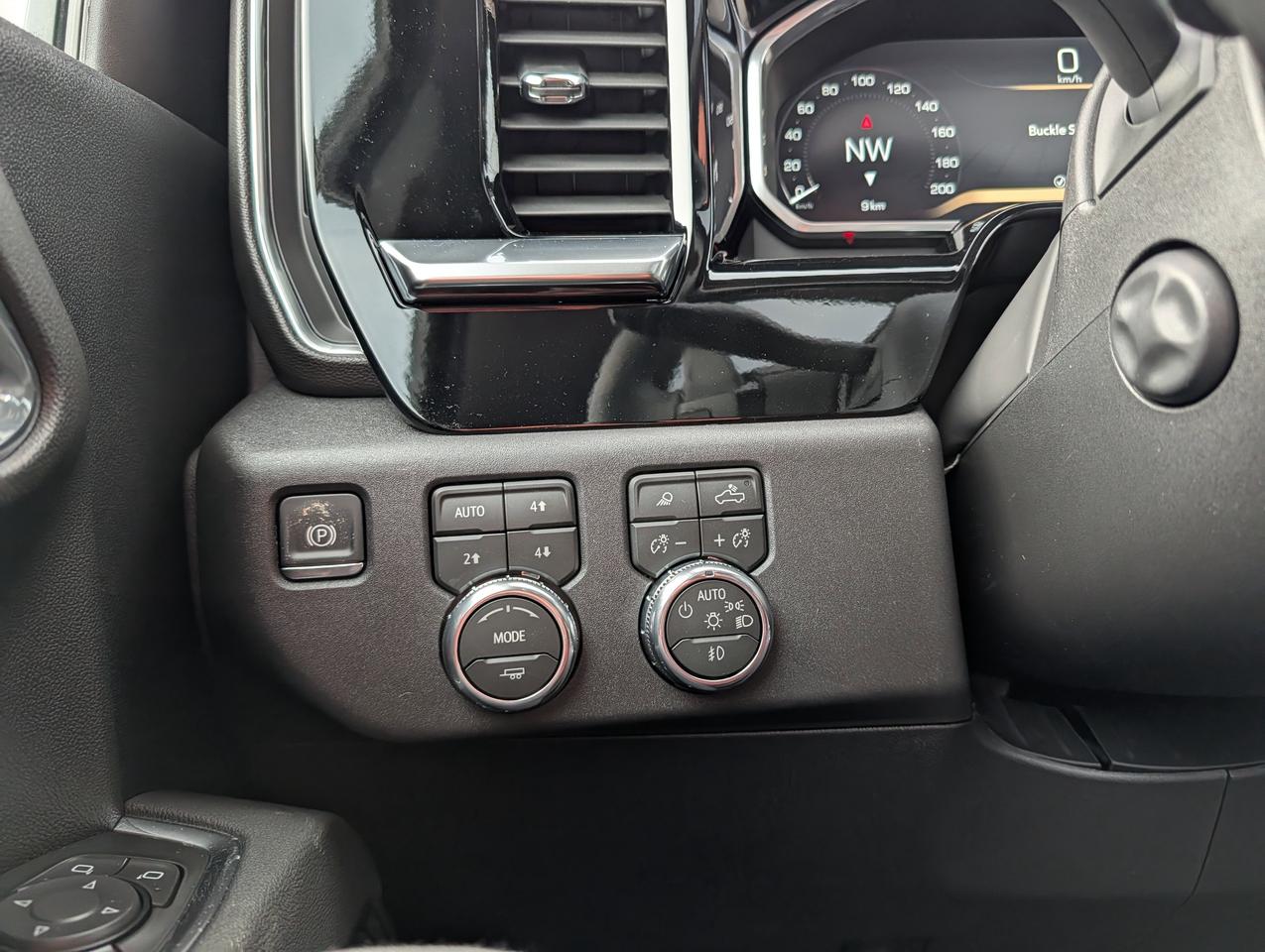 2026 GMC Sierra 1500 SLT Photo