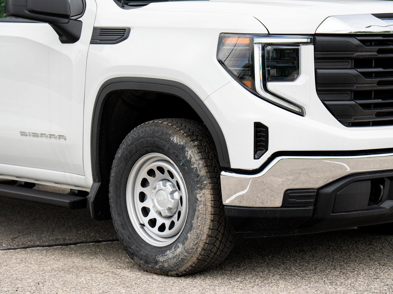 2026 GMC Sierra 1500 PRO Photo2