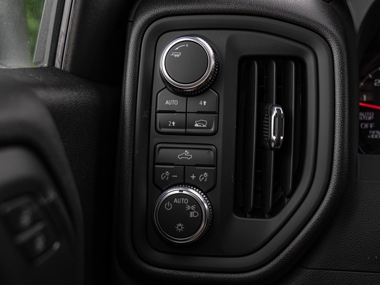 2026 GMC Sierra 1500 PRO Photo