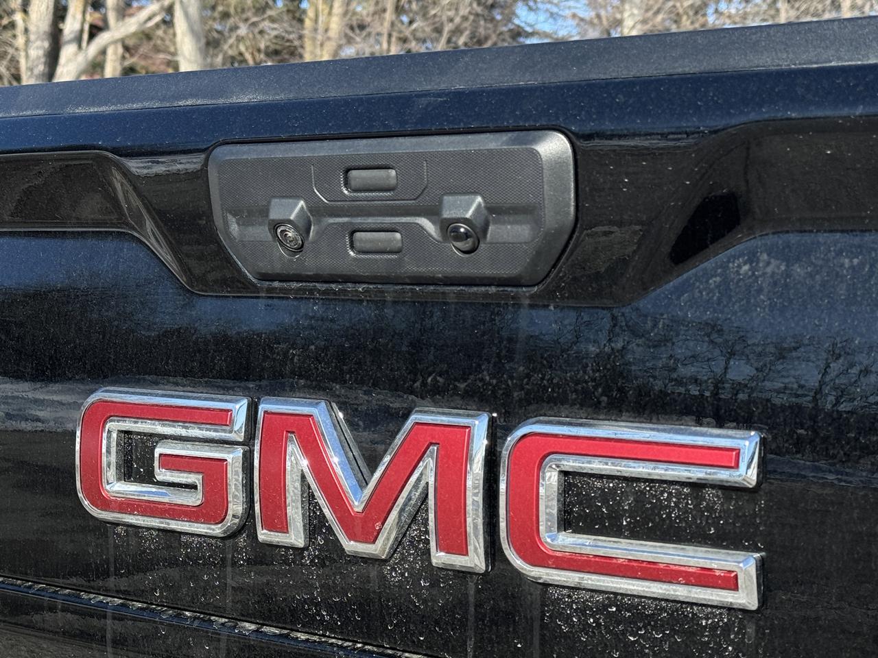 2026 GMC Sierra 1500 SLT Photo