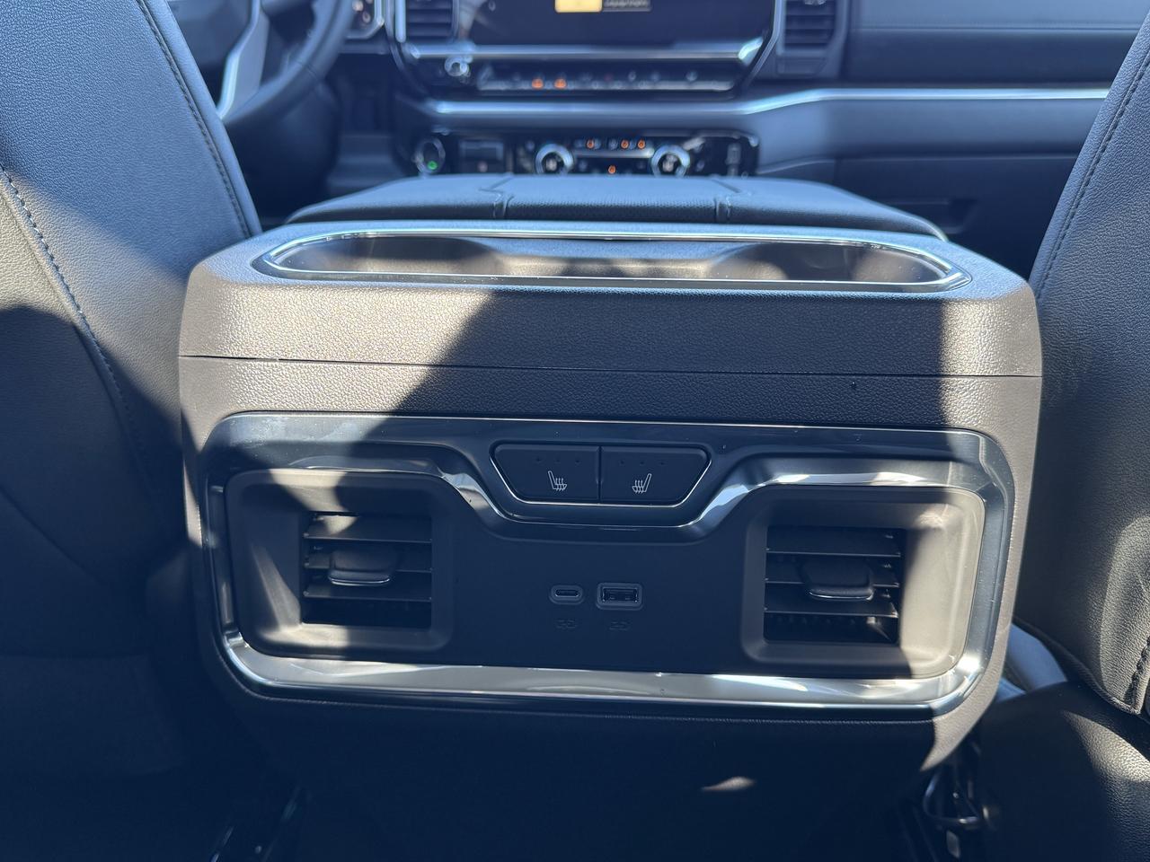 2026 GMC Sierra 1500 SLT Photo