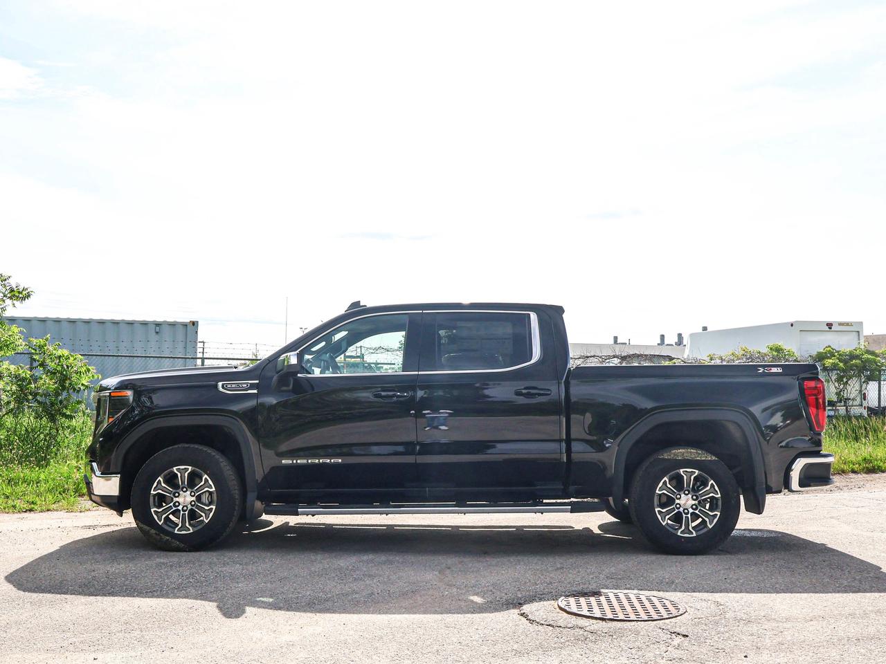 2026 GMC Sierra 1500 SLE Photo