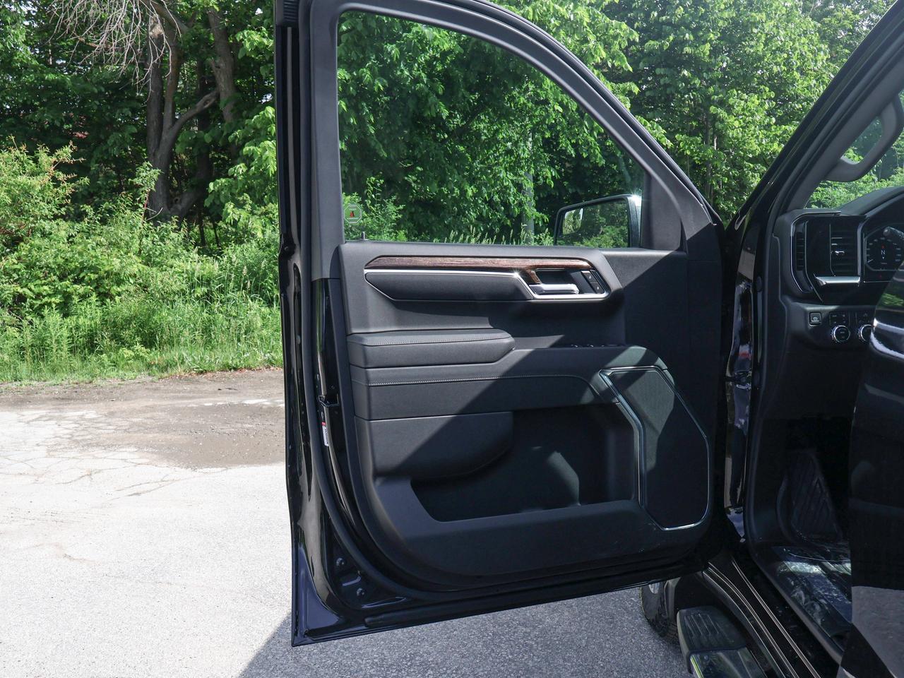 2026 GMC Sierra 1500 SLE Photo