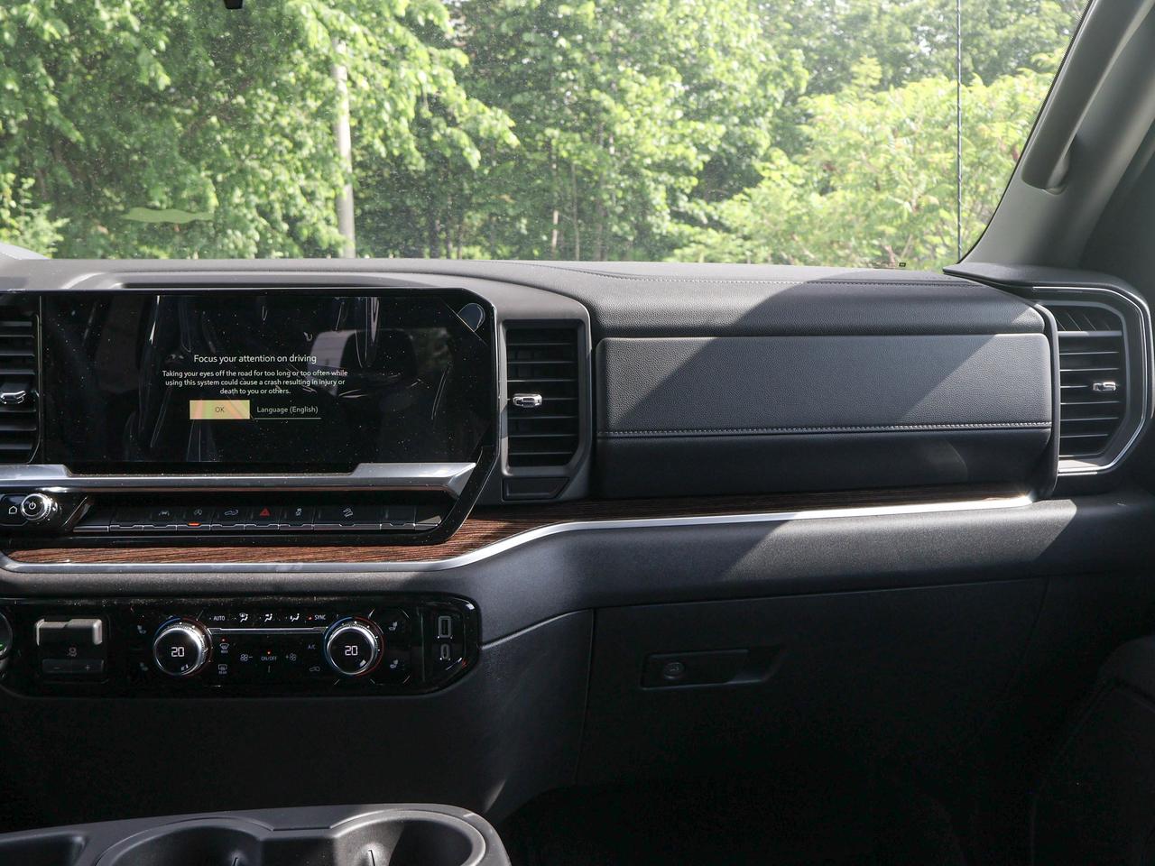 2026 GMC Sierra 1500 SLE Photo