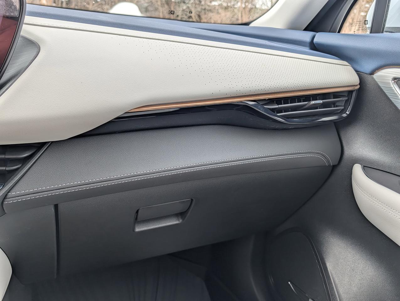 2026 Buick Envision Avenir Photo