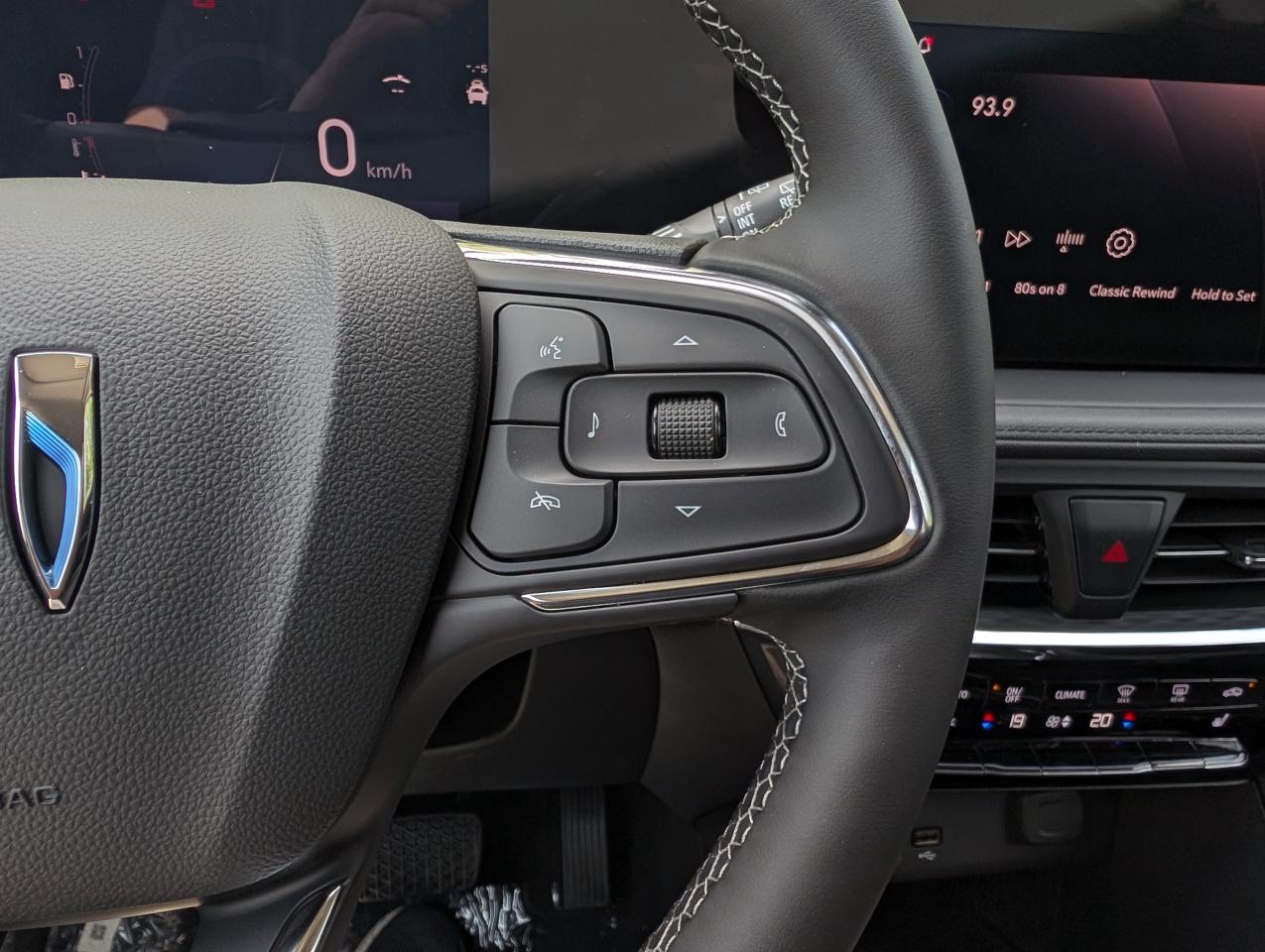 2026 Buick Encore GX Avenir Photo