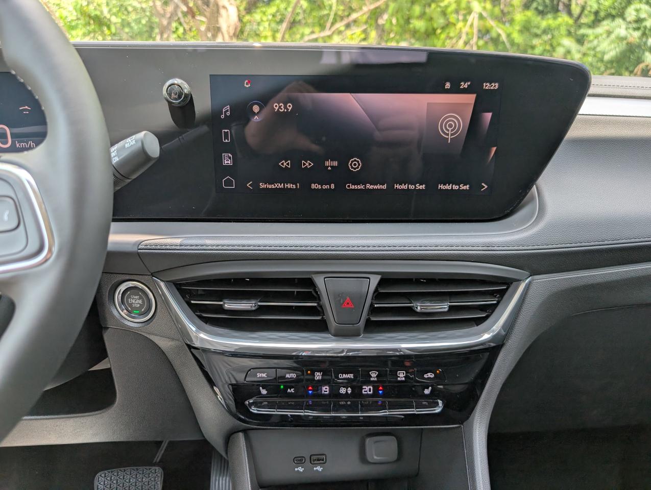 2026 Buick Encore GX Avenir Photo