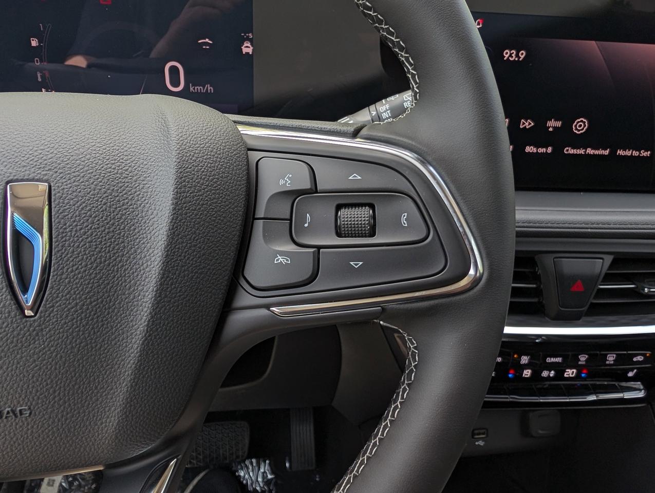 2026 Buick Encore GX Avenir Photo