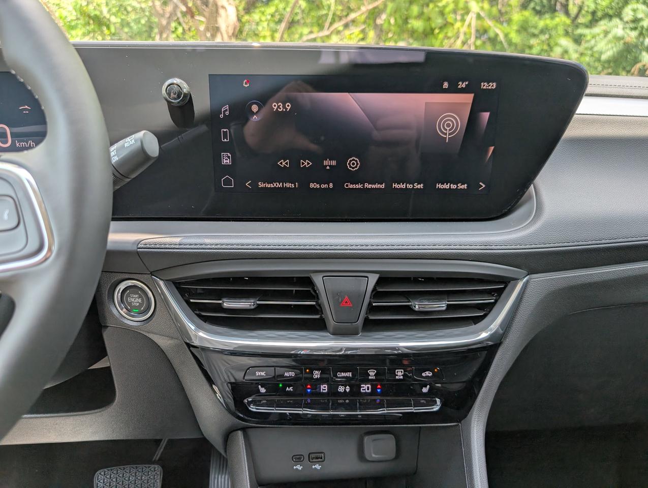 2026 Buick Encore GX Avenir Photo