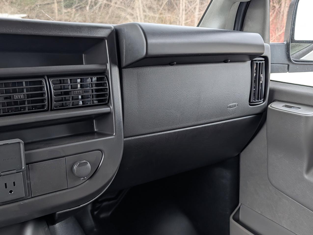 2026 Chevrolet Express Cargo Van  Photo