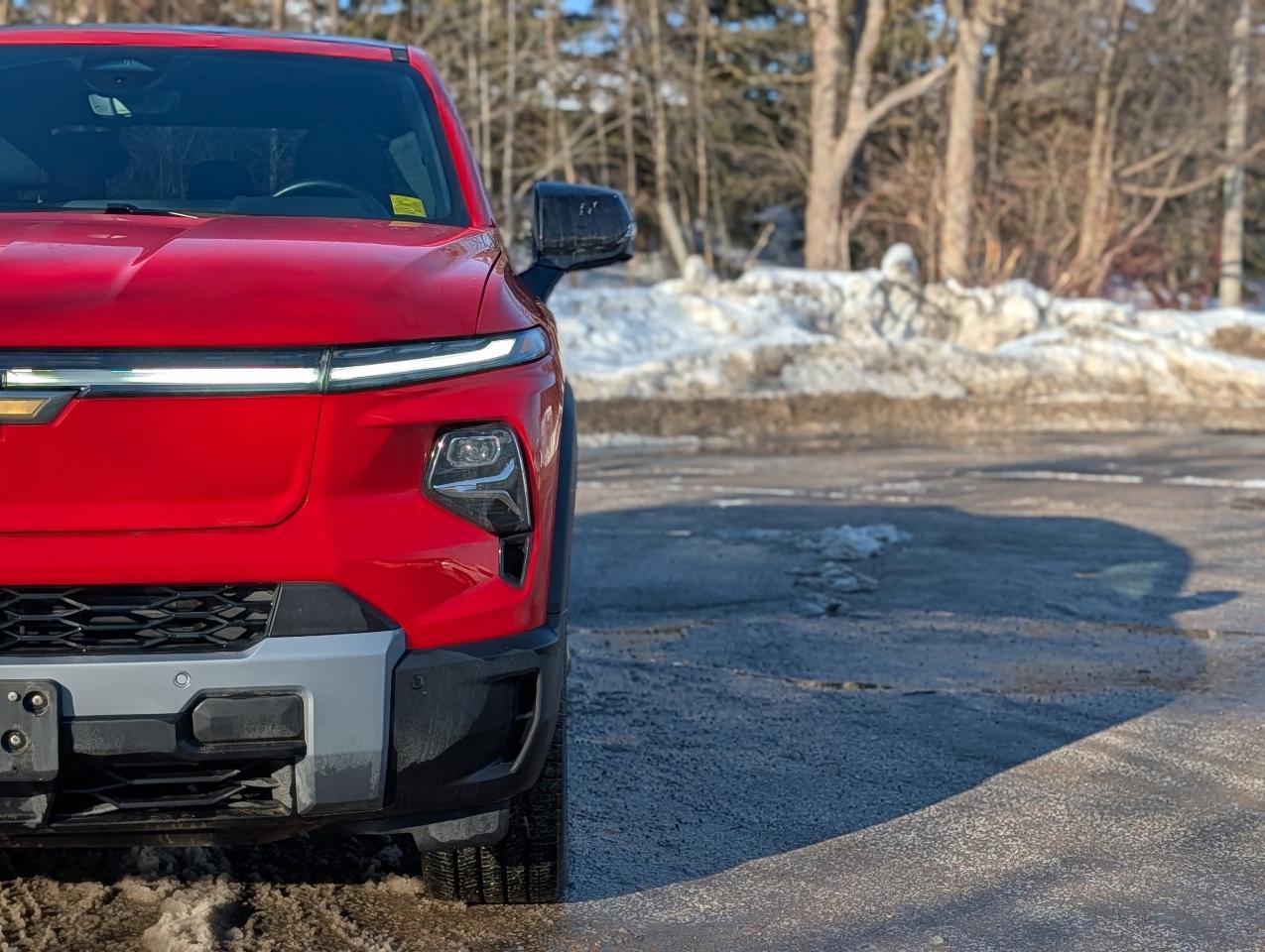 2025 Chevrolet Silverado EV Extended Range LT Photo