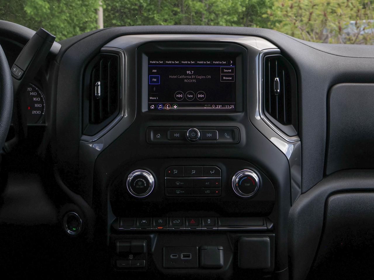 2026 GMC Sierra 1500 PRO Photo