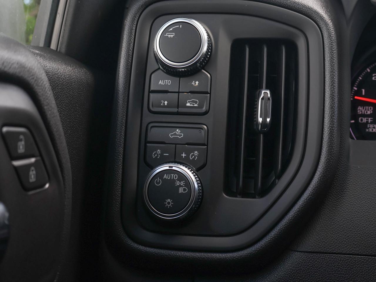 2026 GMC Sierra 1500 PRO Photo