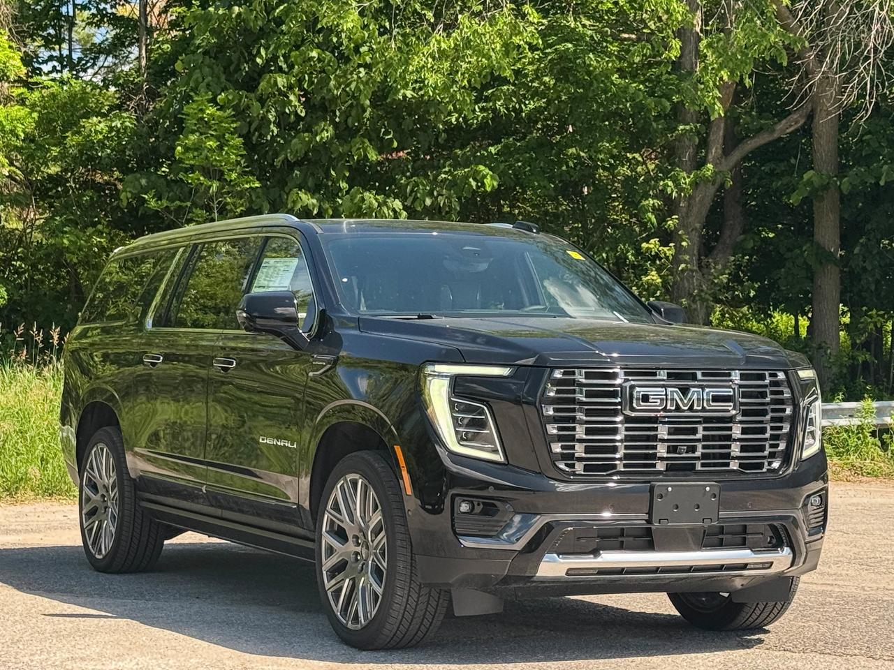 2026 GMC Yukon XL Denali Ultimate Photo
