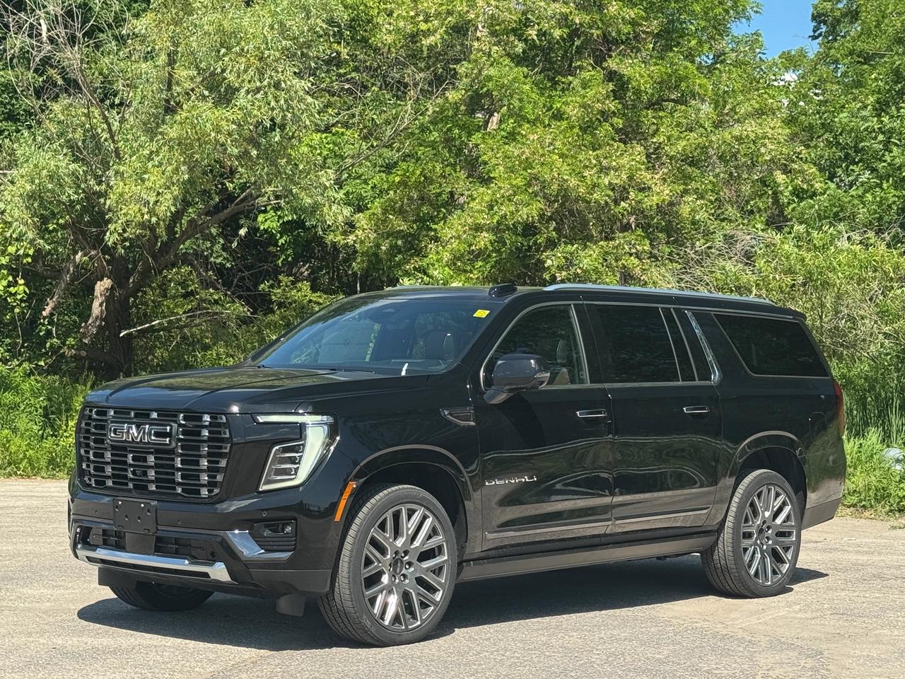 2026 GMC Yukon XL Denali Ultimate Photo