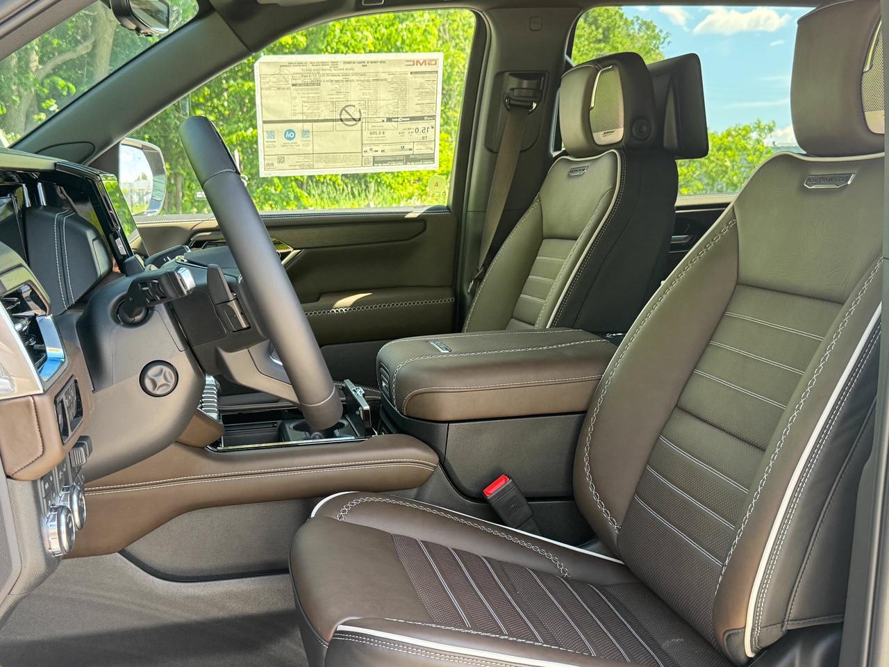 2026 GMC Yukon XL Denali Ultimate Photo