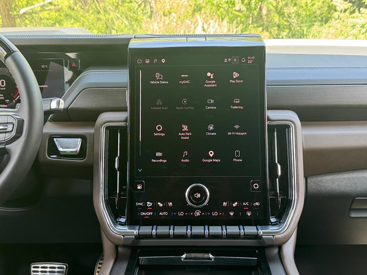 2026 GMC Yukon XL Denali Ultimate Photo