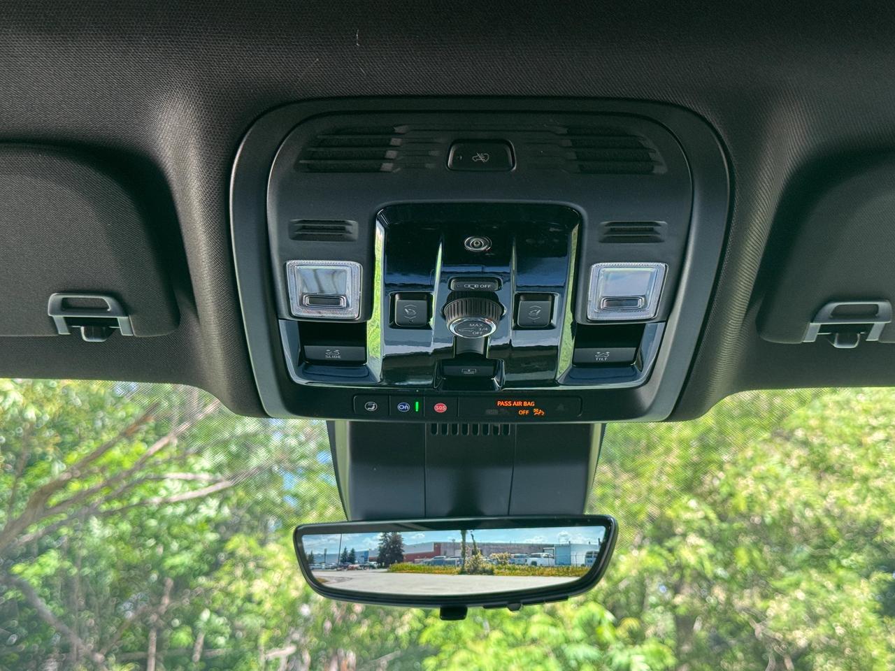 2026 GMC Yukon XL Denali Ultimate Photo