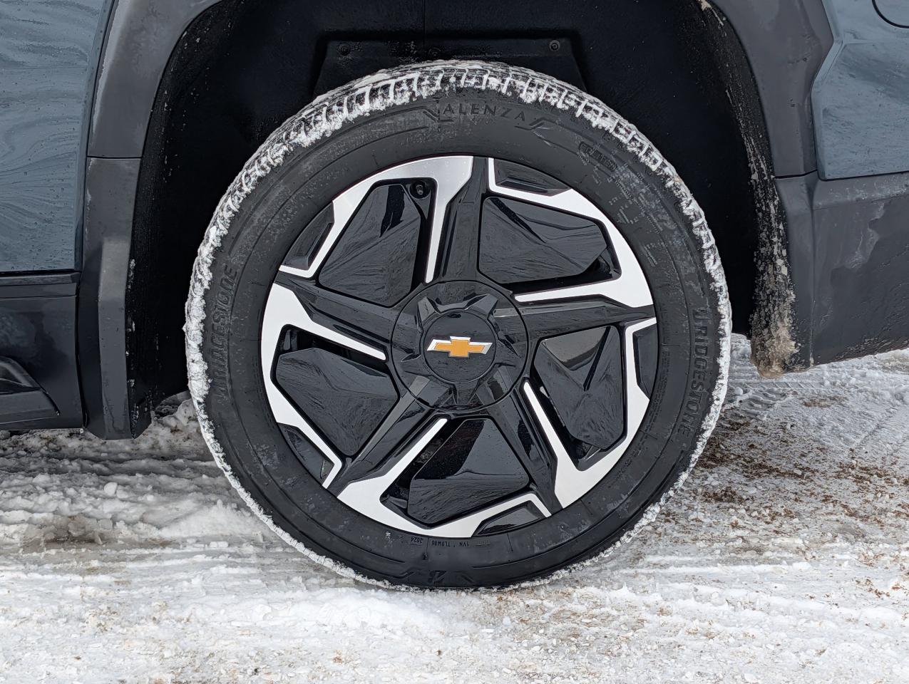 2025 Chevrolet Silverado EV Extended Range LT Photo