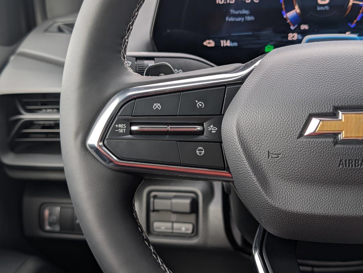 2025 Chevrolet Silverado EV Extended Range LT Photo