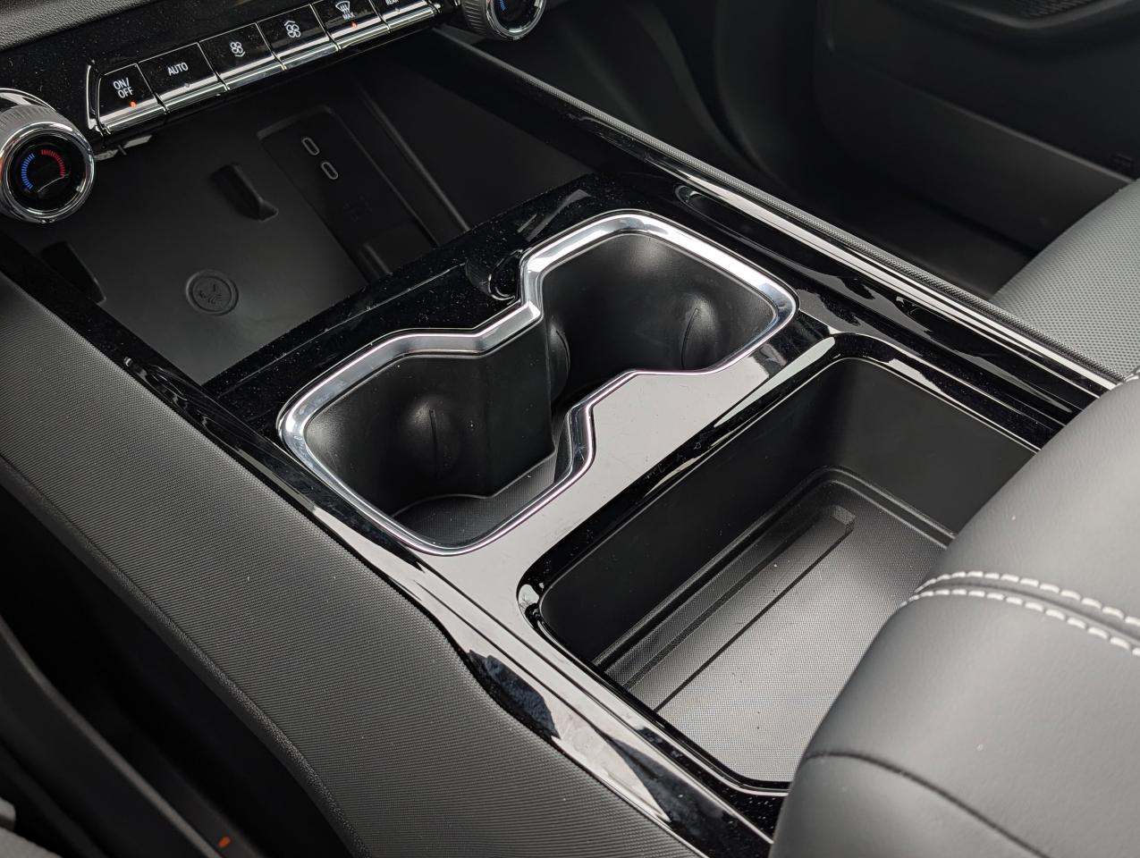 2025 Chevrolet Silverado EV Extended Range LT Photo