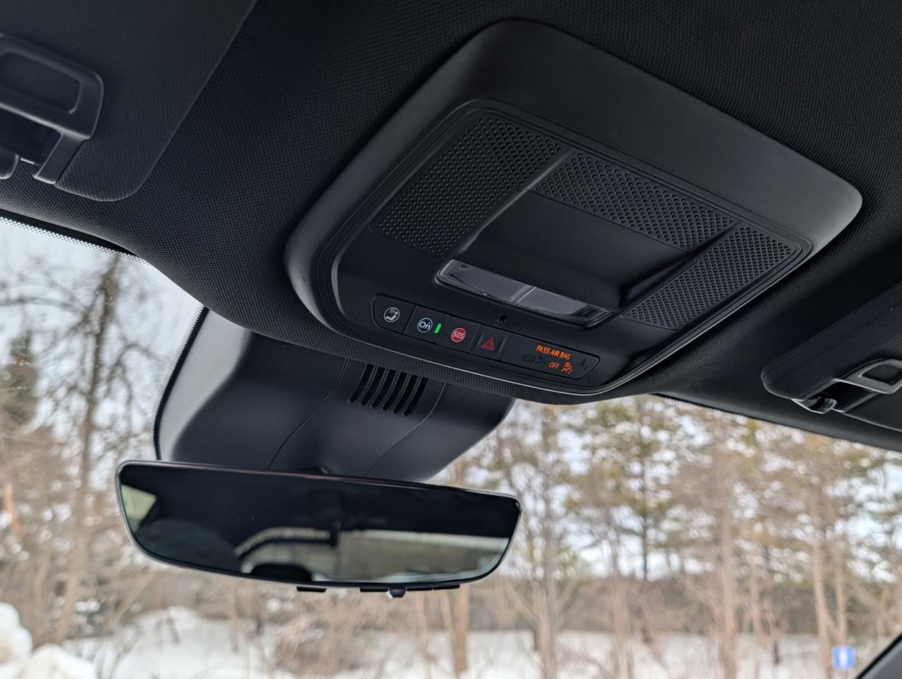 2025 Chevrolet Silverado EV Extended Range LT Photo