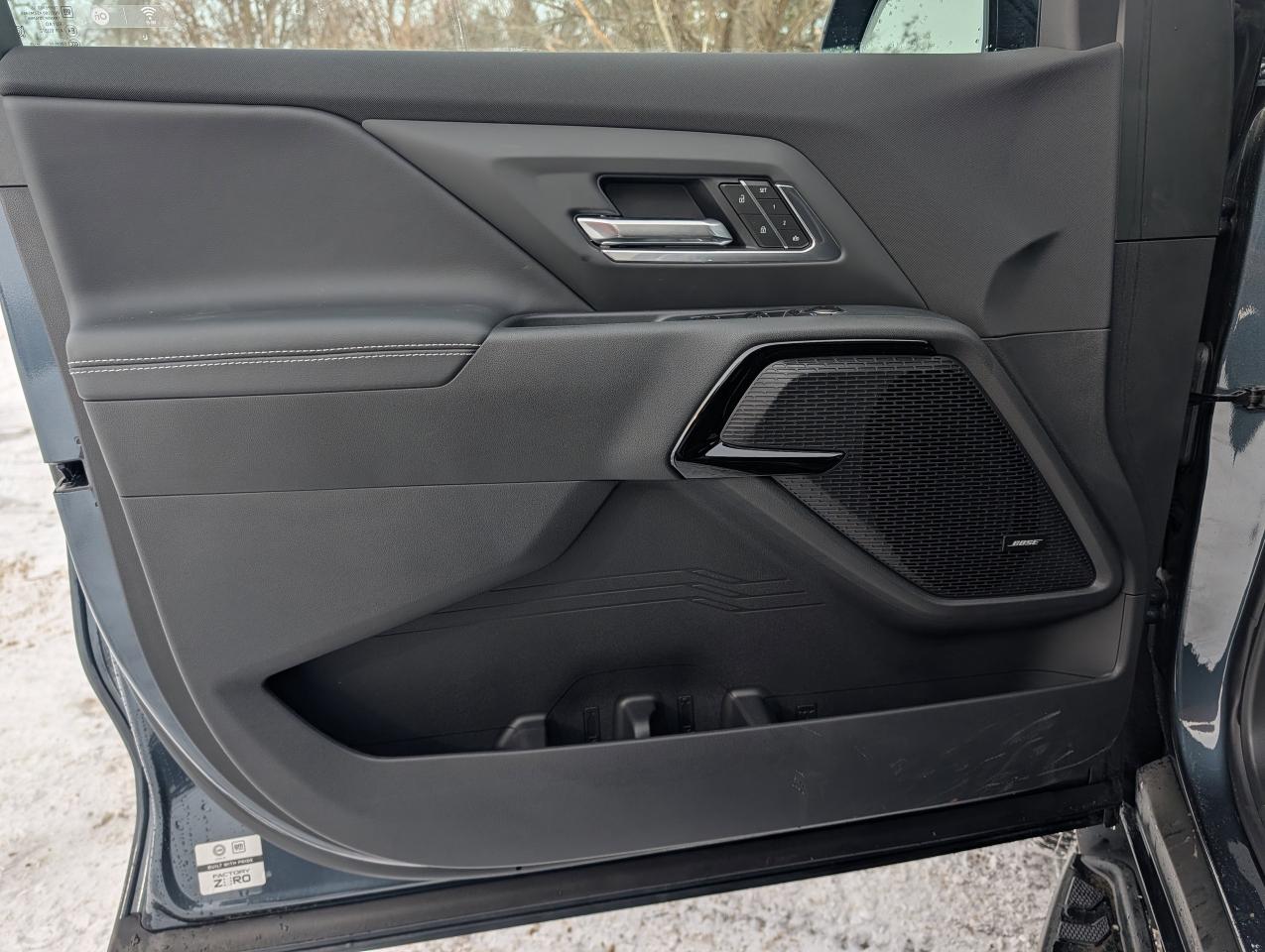 2025 Chevrolet Silverado EV Extended Range LT Photo