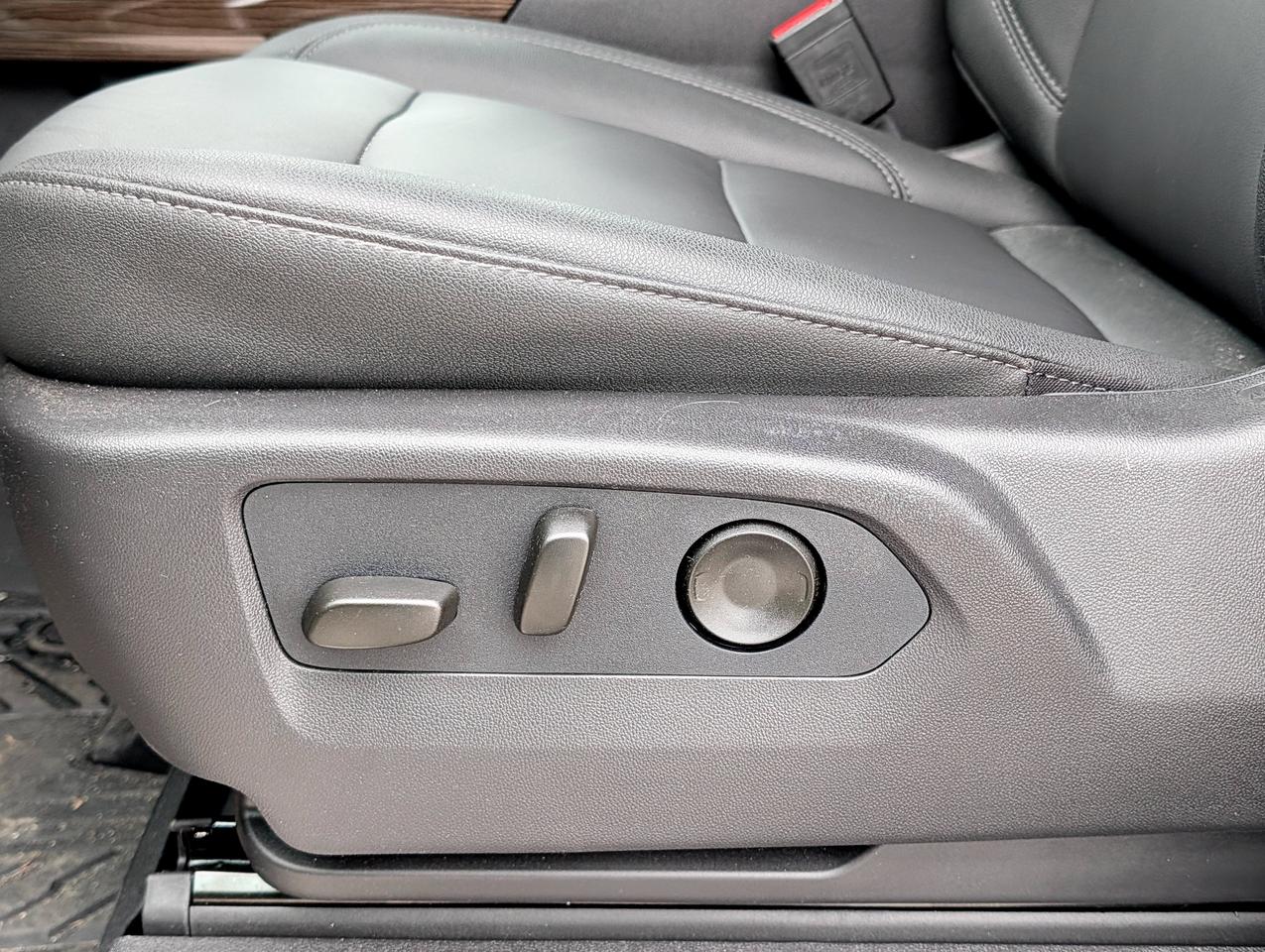 2026 Chevrolet Silverado 1500 RST Photo