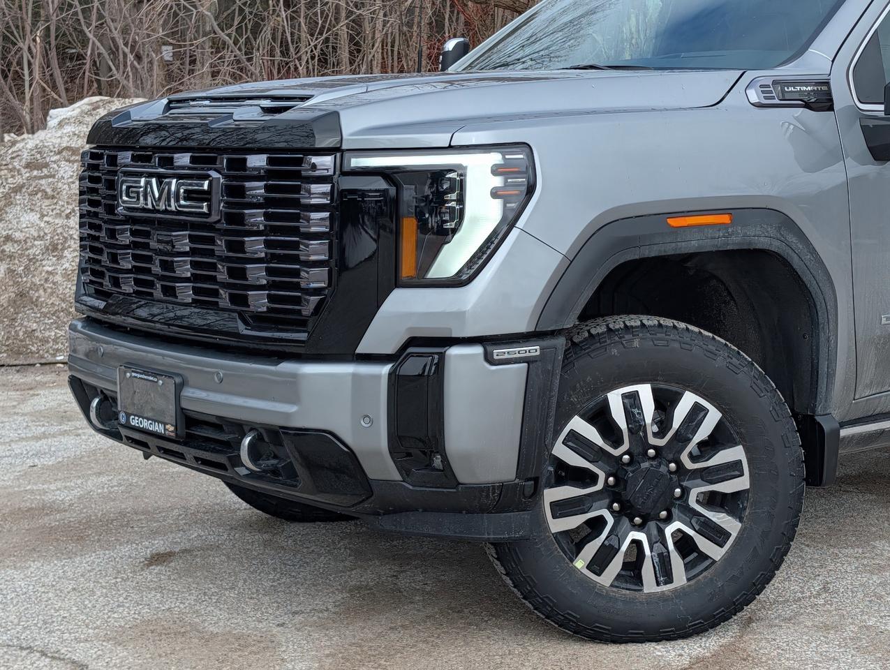 2026 GMC SIERRA 2500HD Denali Ultimate Photo2