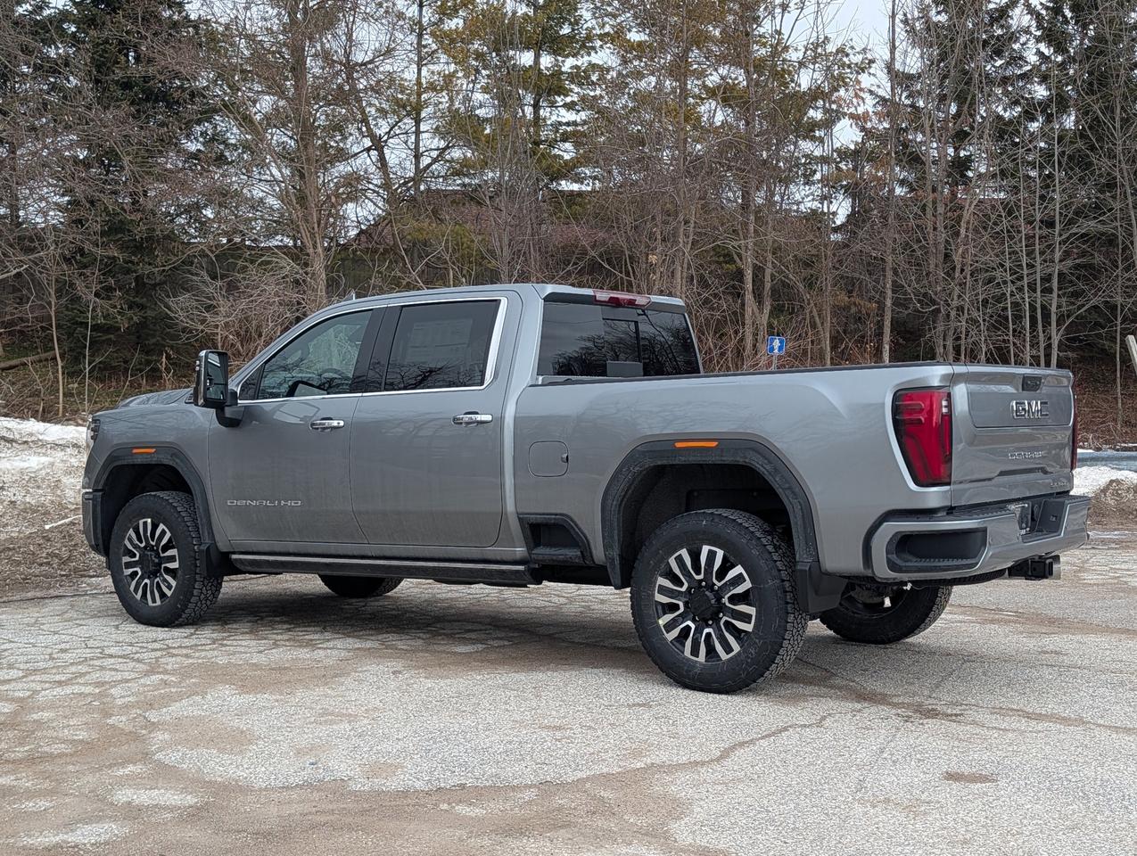 2026 GMC SIERRA 2500HD Denali Ultimate Photo