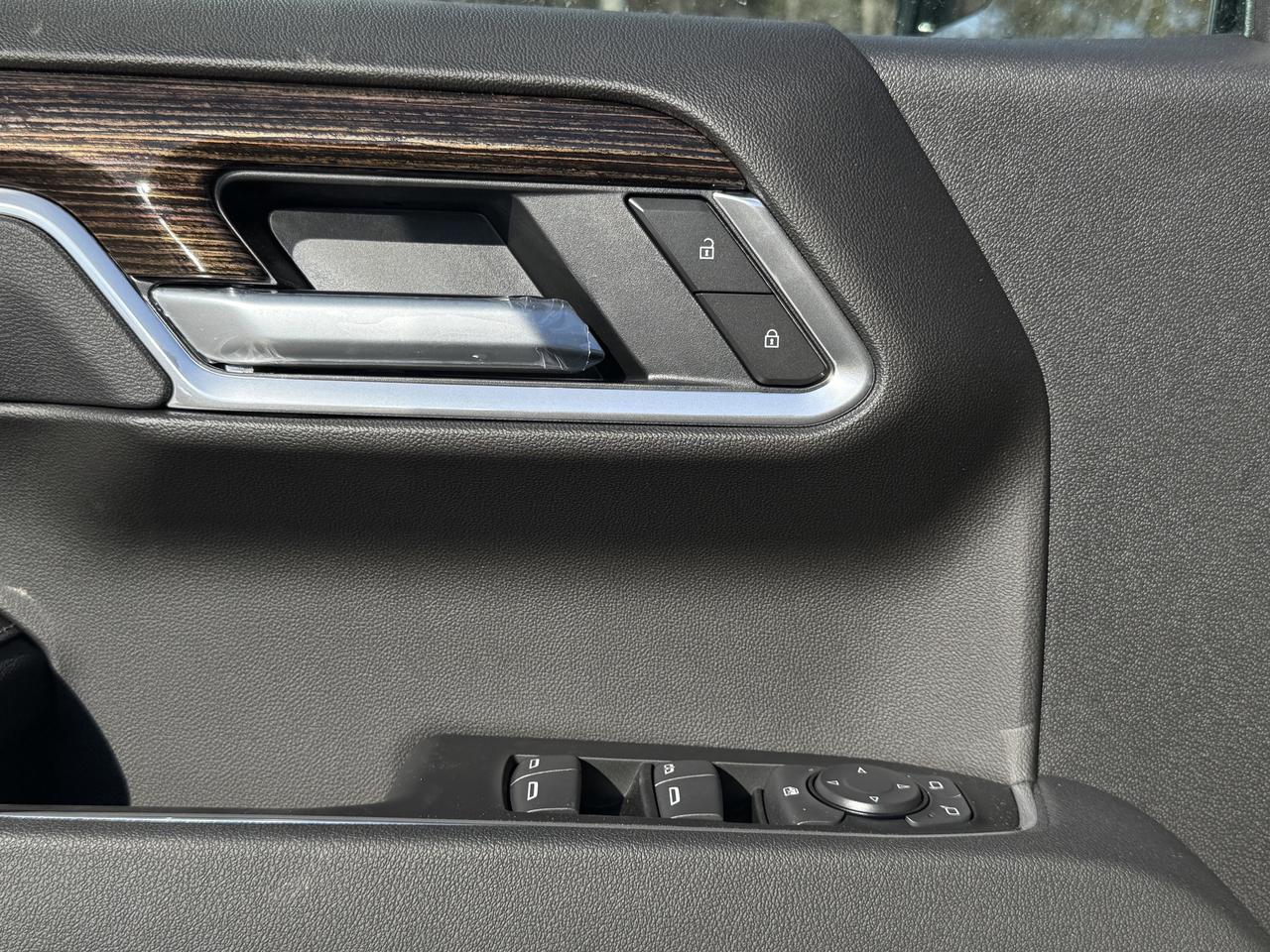 2026 GMC Sierra 1500 SLE Photo