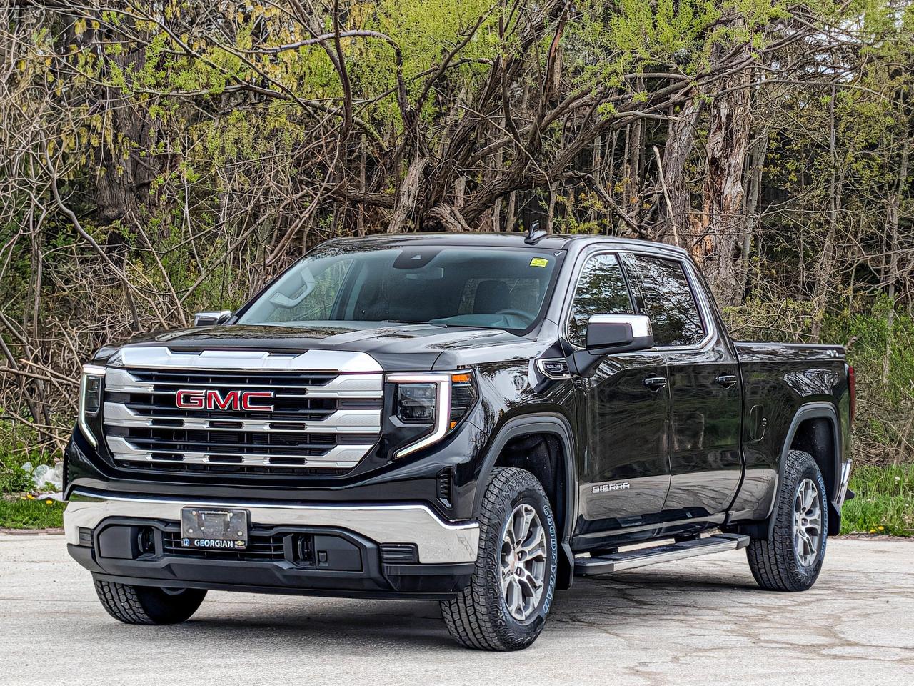 2026 GMC Sierra 1500 SLE Photo4