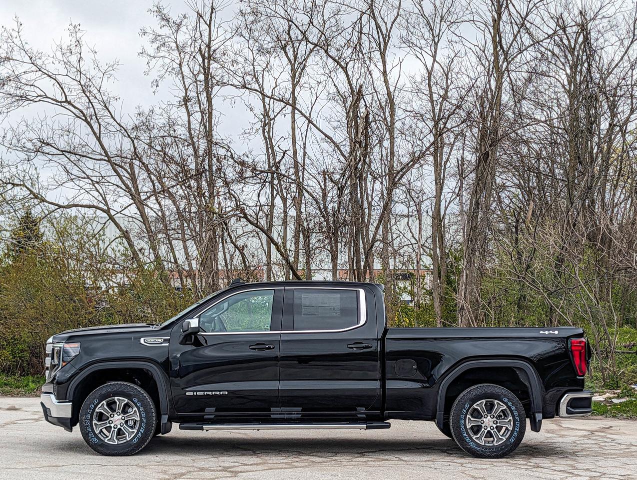 2026 GMC Sierra 1500 SLE Photo