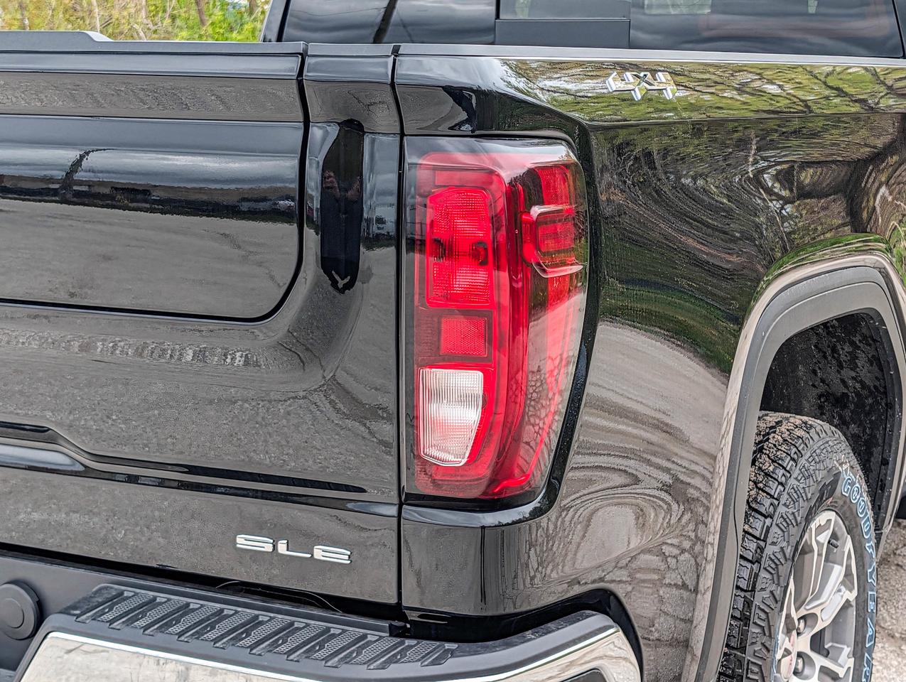 2026 GMC Sierra 1500 SLE Photo