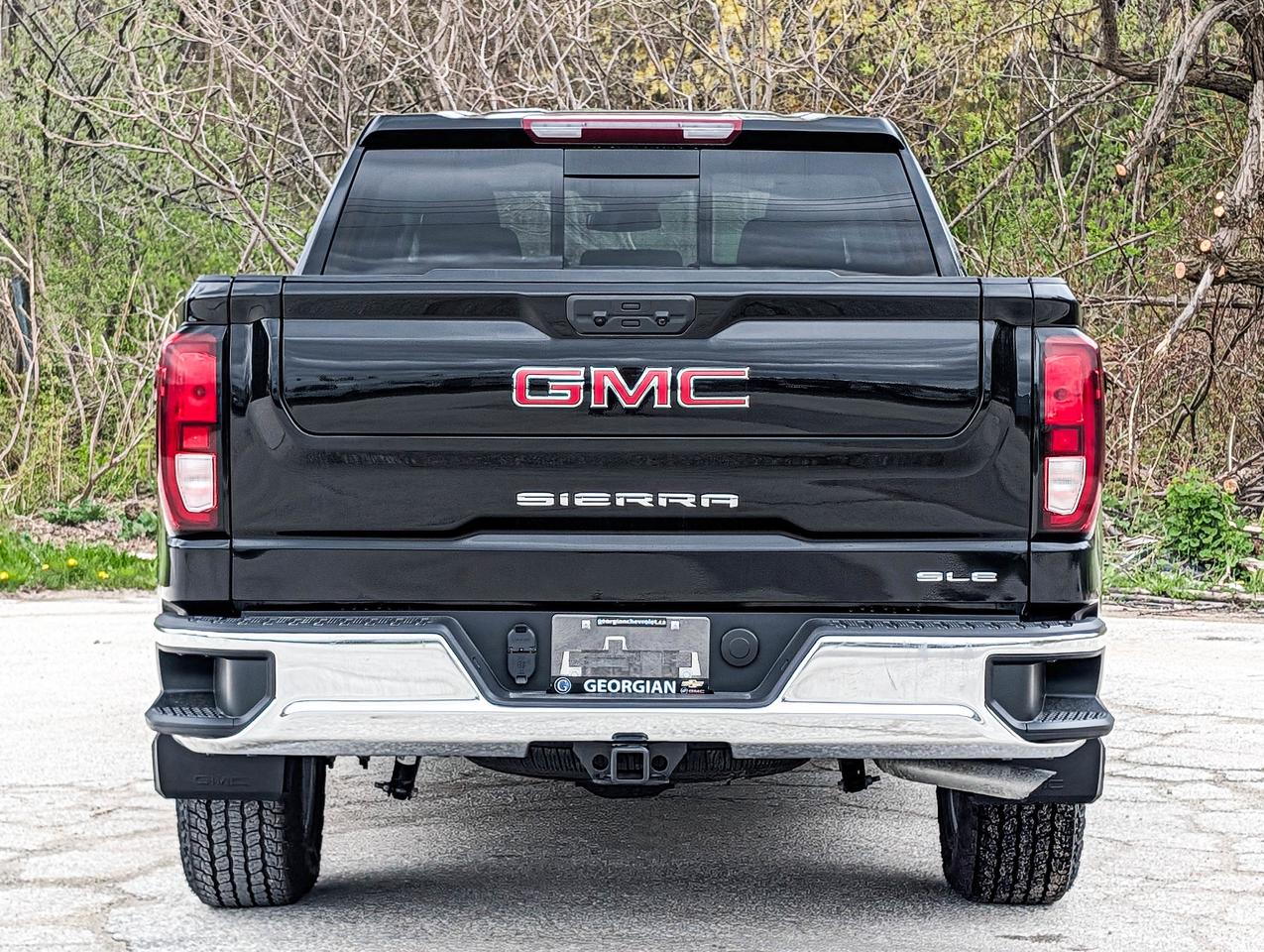 2026 GMC Sierra 1500 SLE Photo