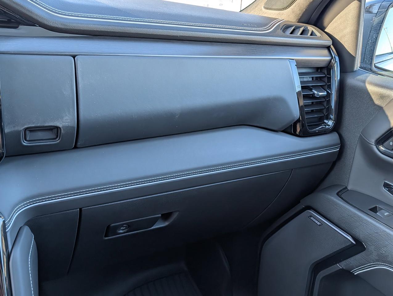 2026 GMC Sierra 1500 AT4X Photo