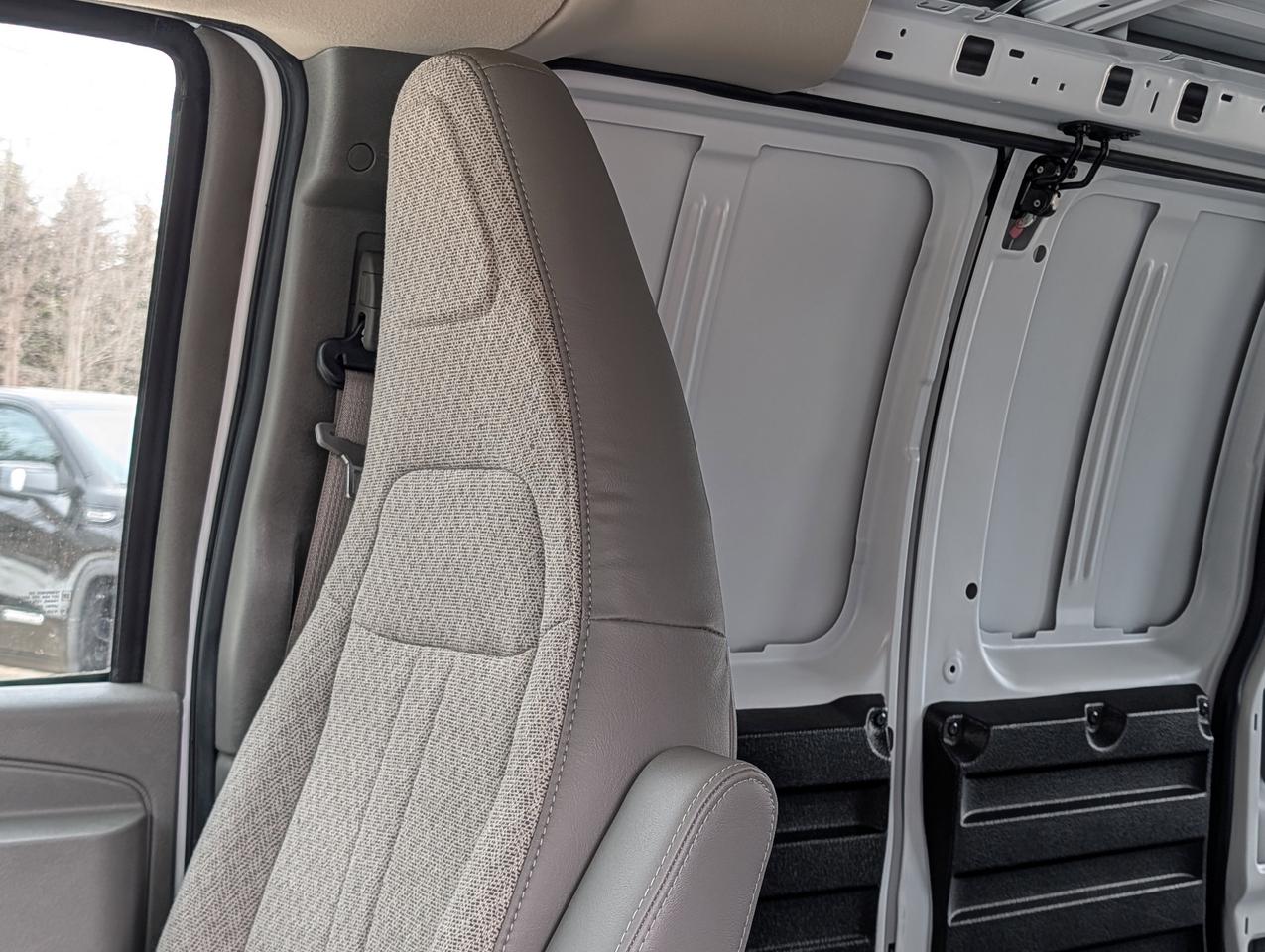 2026 Chevrolet Express Cargo Van  Photo