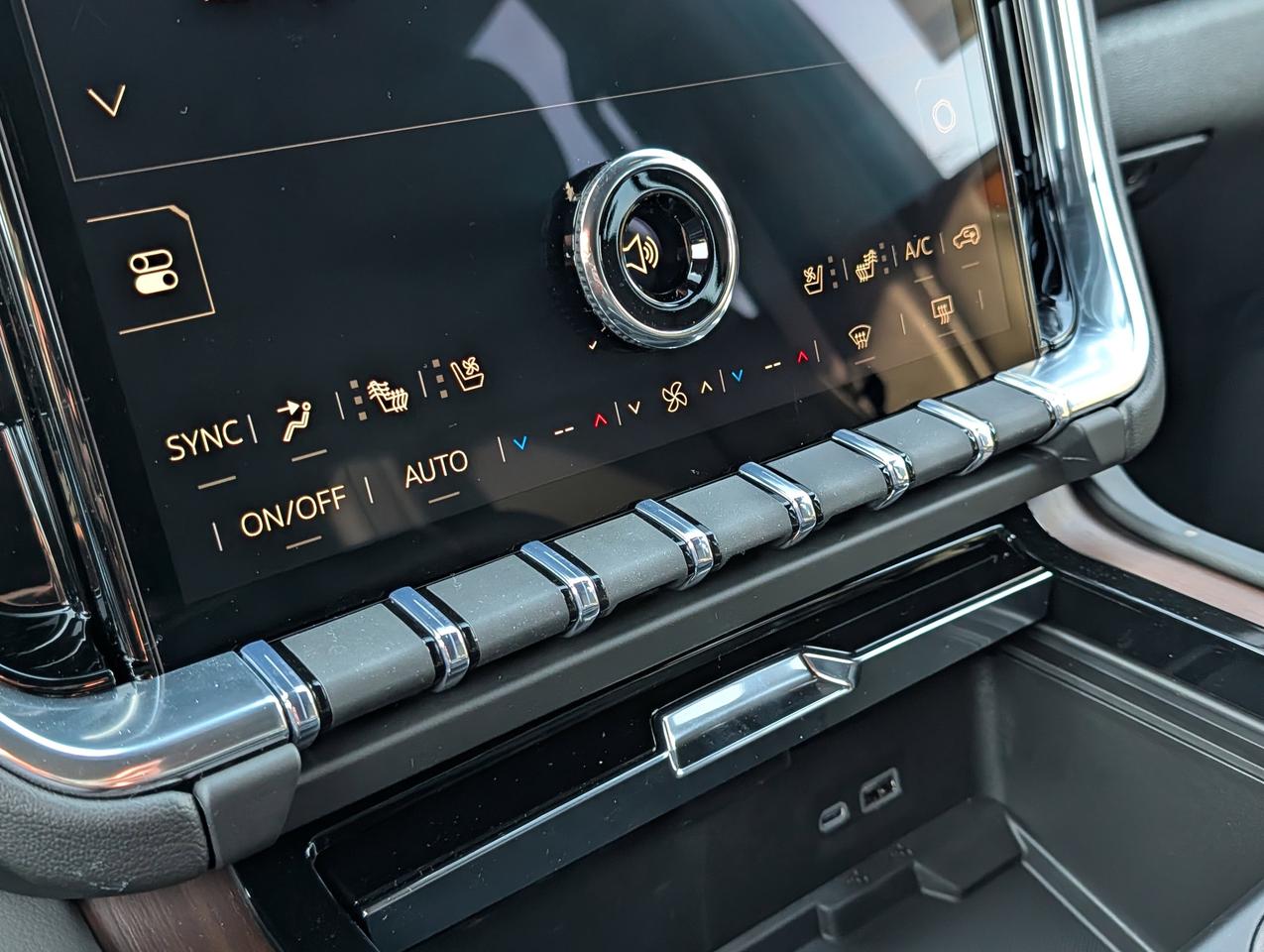 2026 GMC Yukon XL Denali Photo