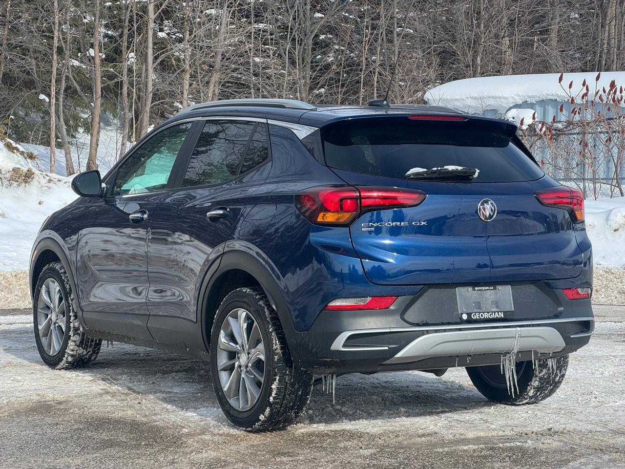 2023 Buick Encore GX SELECT Photo