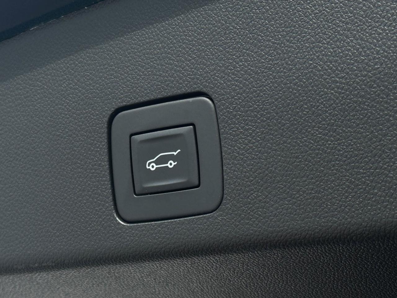 2023 Buick Encore GX SELECT Photo