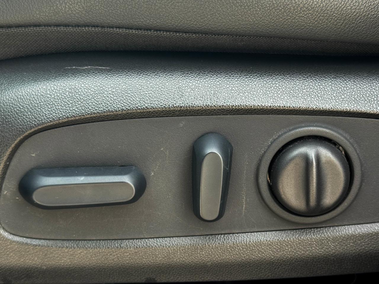 2023 Buick Encore GX SELECT Photo