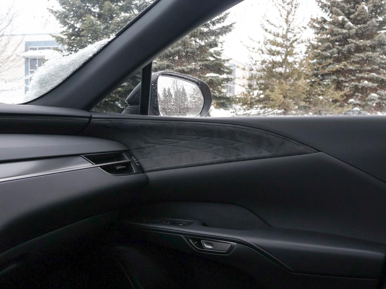 2024 Lexus RX RX 500H Photo