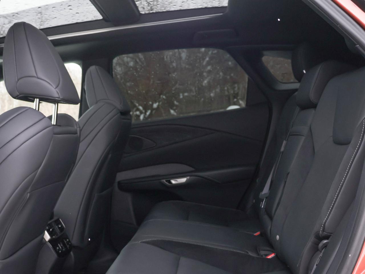 2024 Lexus RX RX 500H Photo