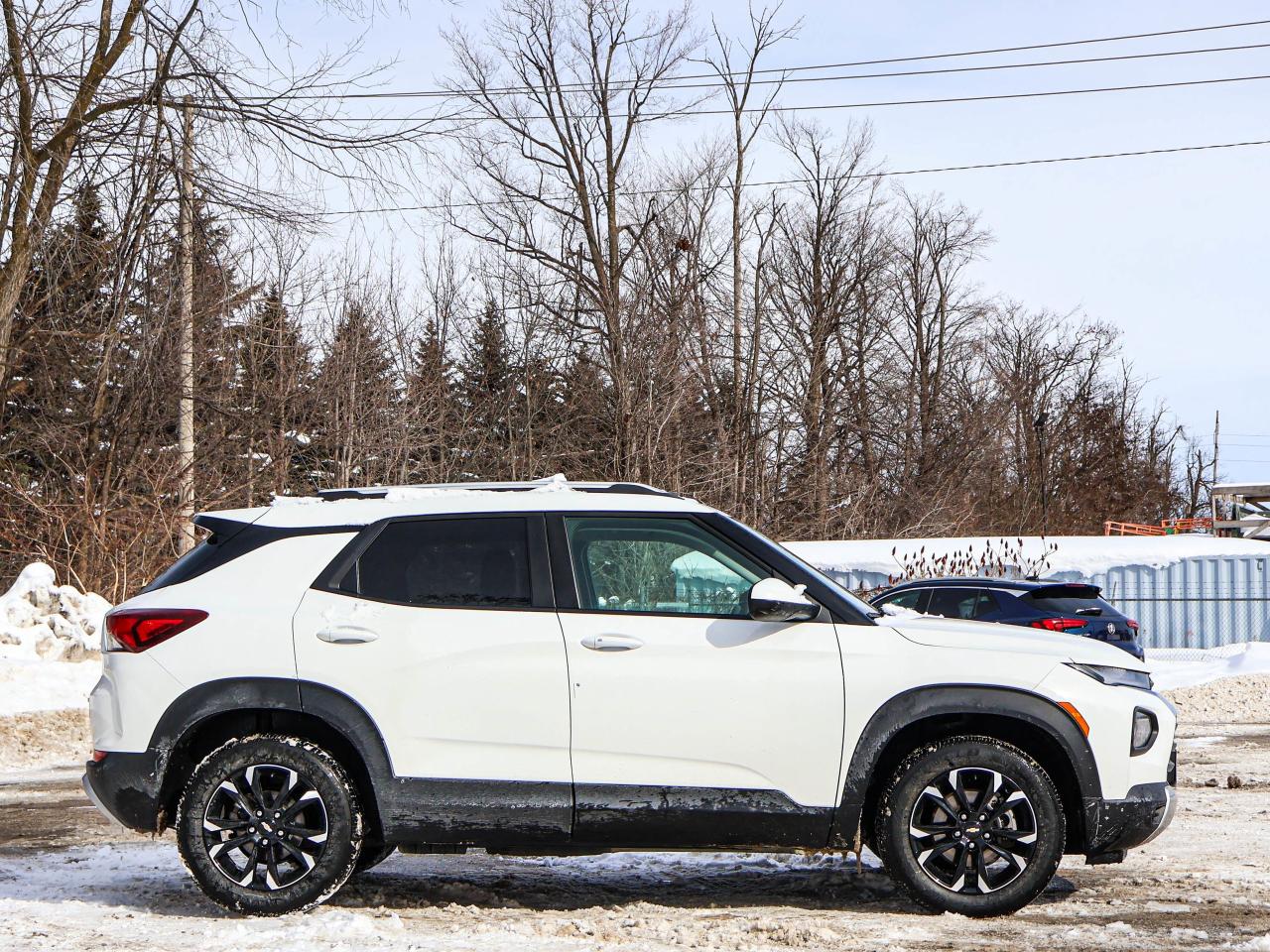 2022 Chevrolet TrailBlazer LT Photo2