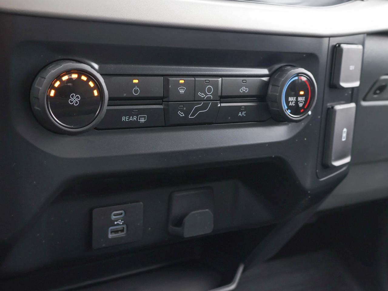 2022 Ford F-150 XL Photo